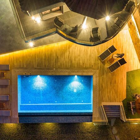Violet Beach Front Private Villa ลากานาส ภายนอก รูปภาพ