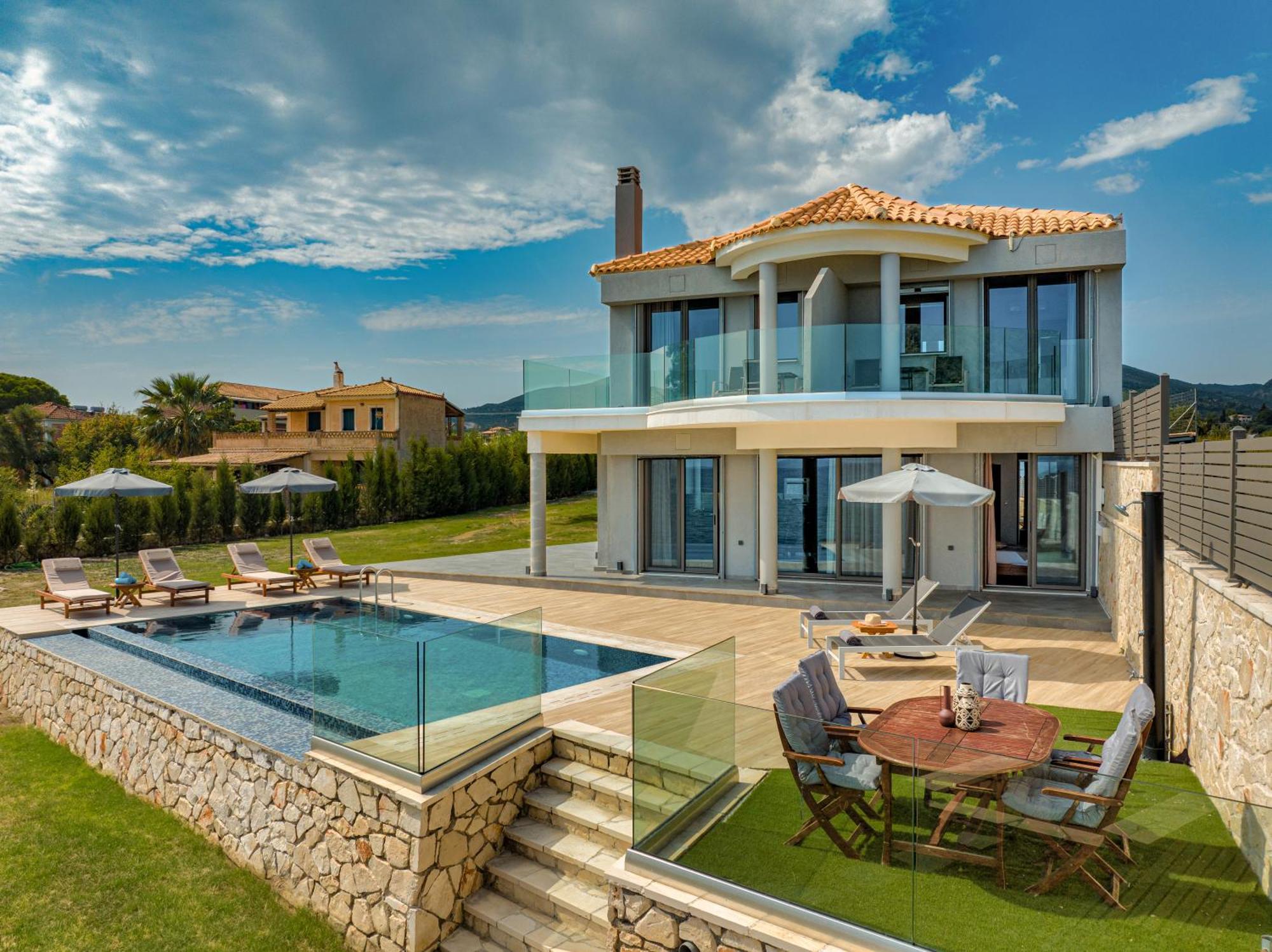 Violet Beach Front Private Villa ลากานาส ภายนอก รูปภาพ