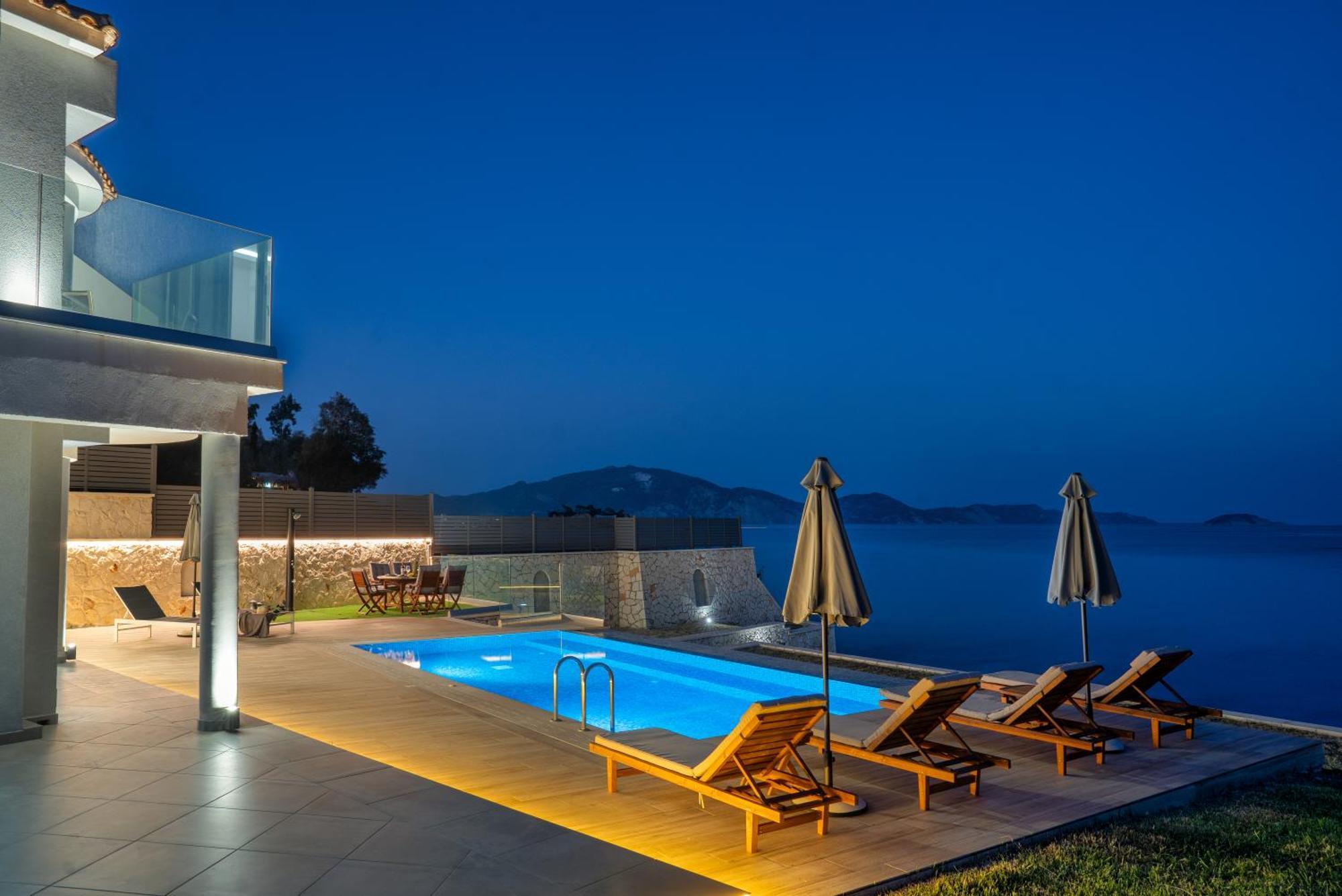 Violet Beach Front Private Villa ลากานาส ภายนอก รูปภาพ