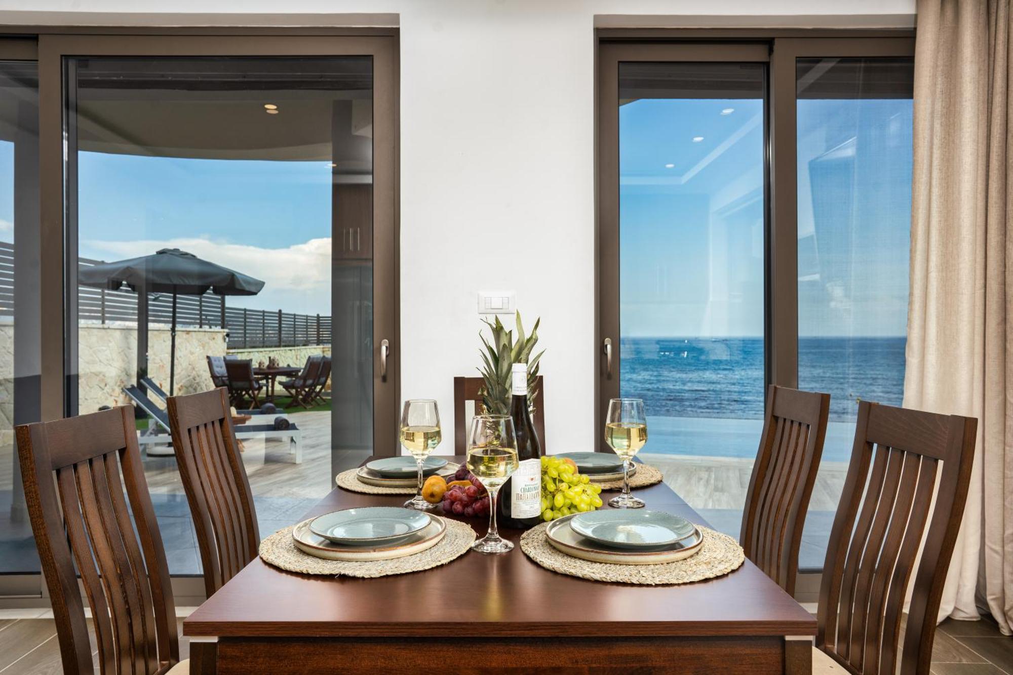Violet Beach Front Private Villa ลากานาส ภายนอก รูปภาพ